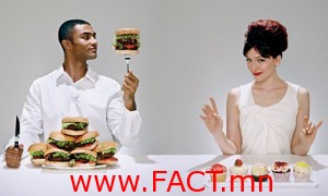 Man-with-burgers-woman-wi-006