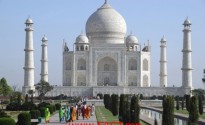 527-1389839966Taj-mahal-1