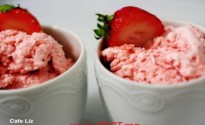 strawberry-ice-cream1-550x366