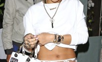 rihanna-at-giorgio-baldi-restaurant-in-los-angeles_1