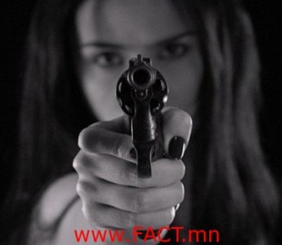 woman-gun