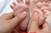 baby-foot-massage