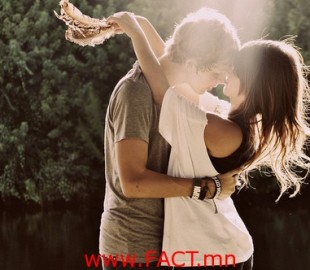 kisslovejustloveboycouplecute-95cedfe2e7b2f33b142139467ab46101_h_large