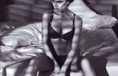 victoria-s-armani-photo-shoot-victoria-beckham-3542434-468-504-1061089057