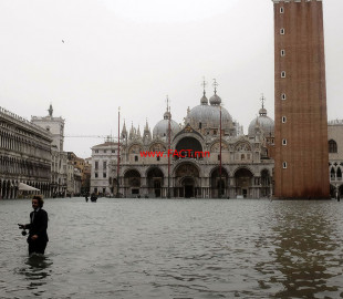 ITALY-VENICE-WEATHER-FLOOD